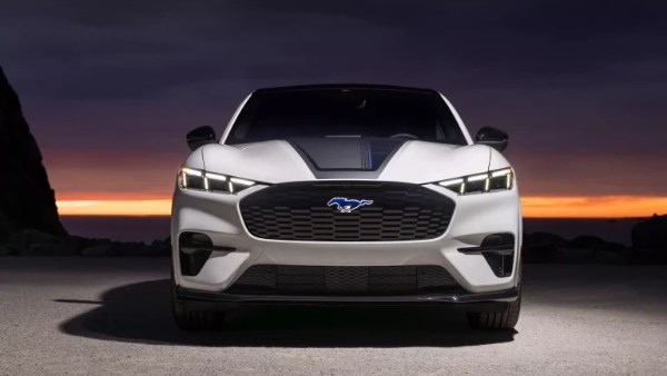 بقوة 480 حصان .. فورد تقدم نسختها الجديدة Mustang Mach-E| صور 