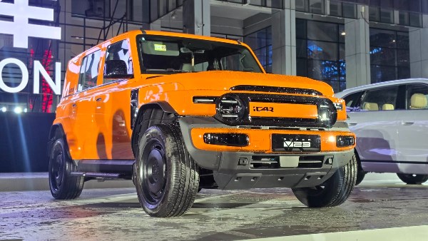 شيري iCar V23  شيري iCar V23