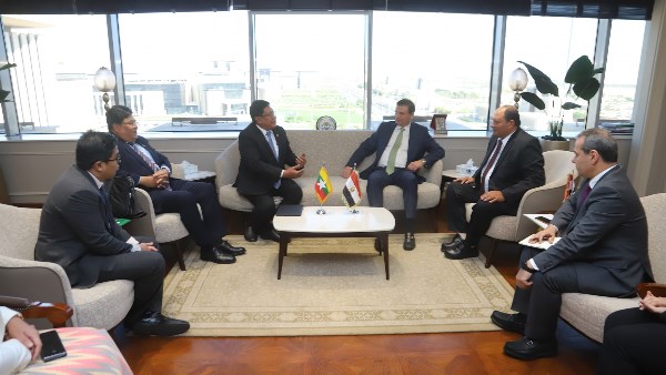 وزير الزراعة يشهد توقيع مذكرة تفاهم لتبادل الخبرات والتكنولوجيا الحديثة مع ميانمار  وزير الزراعة يشهد توقيع مذكرة تفاهم لتبادل الخبرات والتكنولوجيا الحديثة مع ميانمار