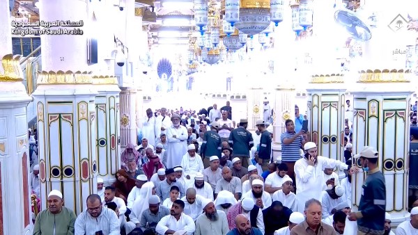 بث مباشر لصلاة الجمعة من الحرمين الشريفين
