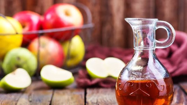 استخدامات وفوائد خل التفاح التجميلية 