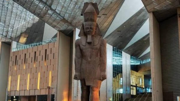 تأثير المتحف المصري الجديد والأماكن التاريخية على النفس البشرية  تأثير المتحف المصري الجديد والأماكن التاريخية على النفس البشرية