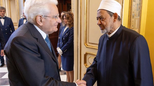 شيخ الأزهر مع الرئيس الإيطالي شيخ الأزهر مع الرئيس الإيطالي