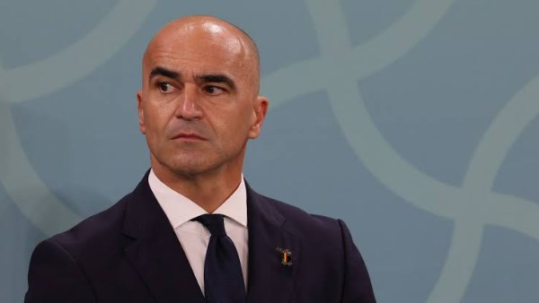 مارتينيز يرد على مدرب إسبانيا: فيتينيا أفضل لاعب خط وسط في العالم!