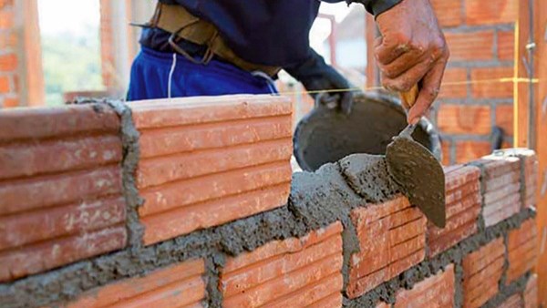 تفاصيل استخراج تراخيص البناء وعدد الأدوار المسموح 2025