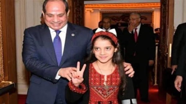 ريتاج طفلة فقدت اسرتها بالكامل في فلسطين، وجلست بجانب الرئيس السيسي في احتفالية مصر وطن السلام، ريتاج طفلة فقدت اسرتها بالكامل في فلسطين، وجلست بجانب الرئيس السيسي في احتفالية مصر وطن السلام،