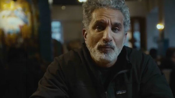 باسم يوسف: بقالي 15 سنة محطتش إيدي على عيان
