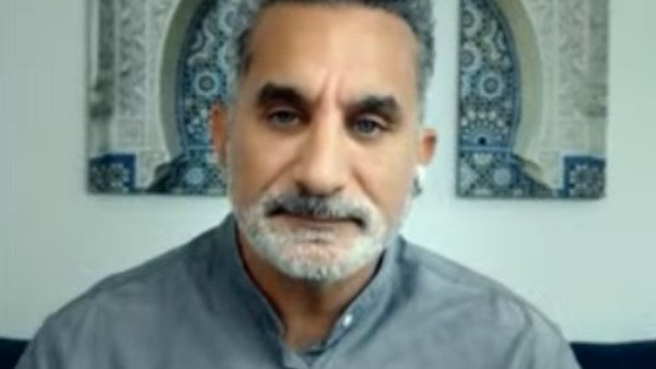 الإعلامي باسم يوسف