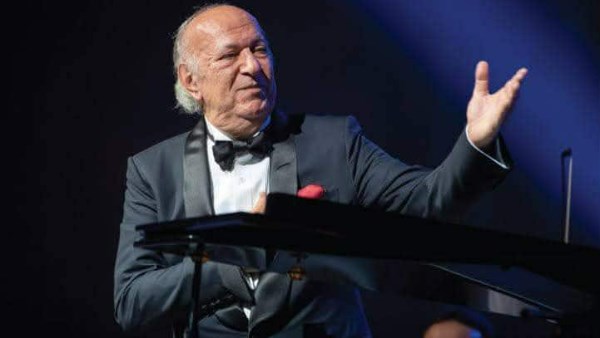 عمر خيرت على مسرح النافورة  بمهرجان الموسيقى العربية