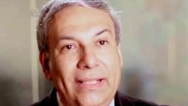 عمرو دوارة 