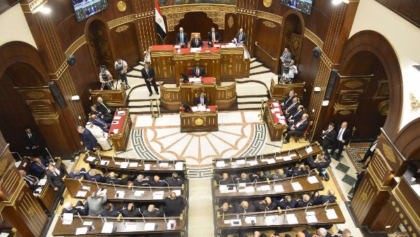 ياسر جلال يؤدي اليمين الدستورية أمام مجلس الشيوخ