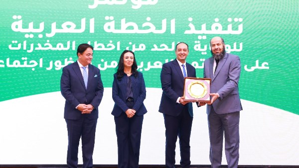 عمرو عثمان عمرو عثمان
