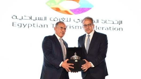تكريم الدكتور خالد العناني 