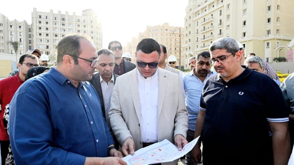 وزير الإسكان يتفقد سير العمل في"جاردن سيتي الجديدة"  وزير الإسكان يتفقد سير العمل في"جاردن سيتي الجديدة"