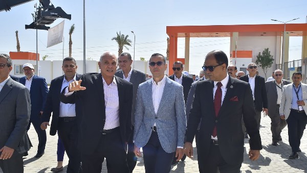وزير الاستثمار 