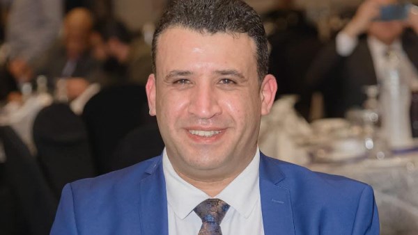 عمرو فتوح 