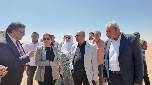 وزير الإسكان 