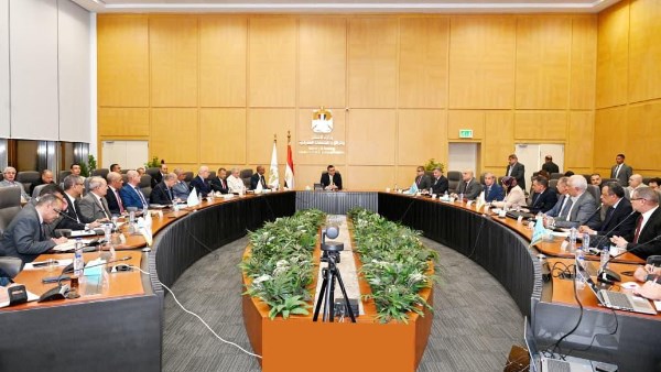 وزير الاسكان  وزير الاسكان