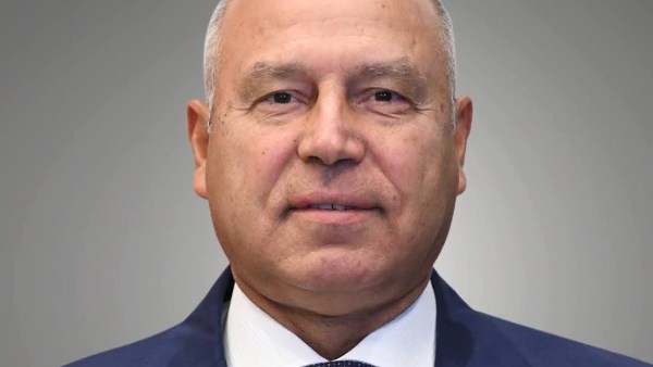 الوزير الوزير