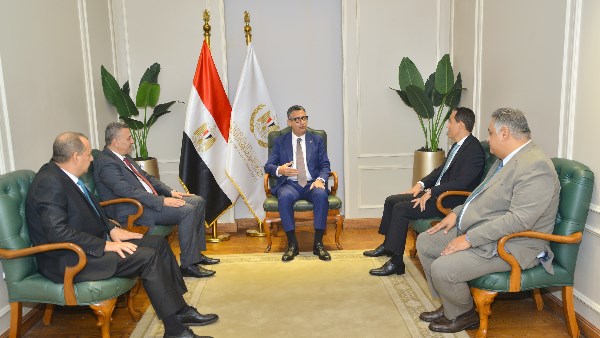 وزير التموين وزير التموين