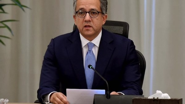 الدكتور خالد عناني 