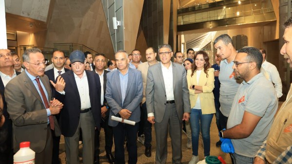 مستشار الرئيس مستشار الرئيس