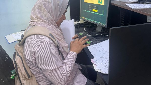 غلق معمل تحاليل 