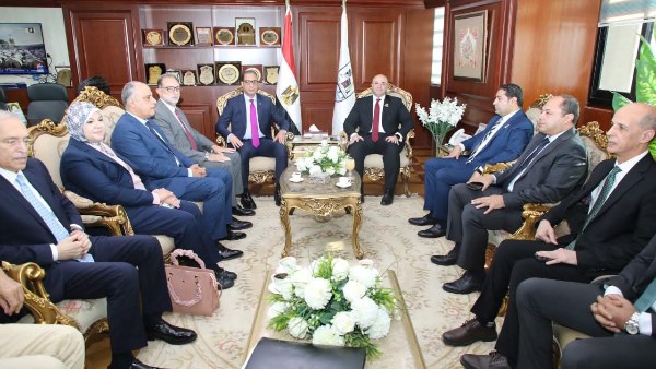 محافظ بني سويف يستقبل  المشاركين وضيوف مهرجان ومؤتمر النباتات الطبية والعطرية