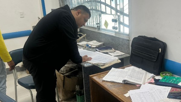 احالة طبيب وعمال للتحقيق لتغيبهم في مرور مفاجئ لوكيل صحة بني سويف على وحدة جبل النور بببا احالة طبيب وعمال للتحقيق لتغيبهم في مرور مفاجئ لوكيل صحة بني سويف على وحدة جبل النور بببا