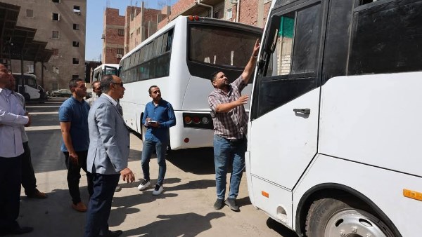 نائب محافظ المنيا يتفقد مشروع النقل الجماعي لمتابعة أعمال الصيانة