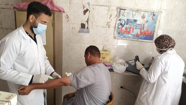 صحة المنيا: تقديم خدمات طبية بالمجان لـ 1166 مواطنا بقرية صندفا