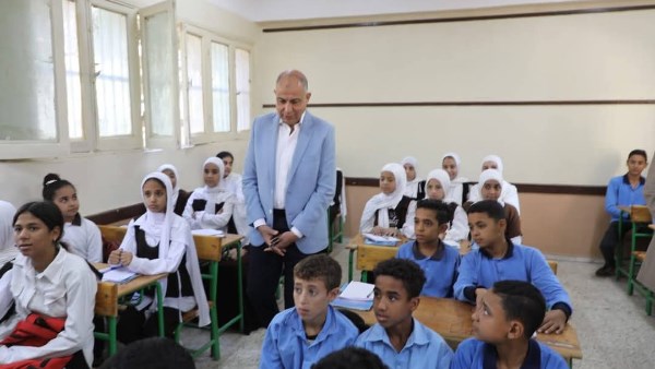 محافظ المنيا خلال الجوله 