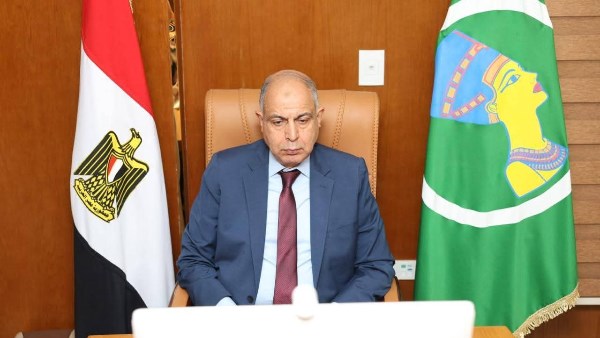 محافظ المنيا يشارك في اجتماع مجلس المحافظين عبر تقنية الفيديو كونفرانس
