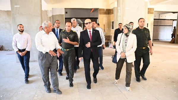 جامعة أسيوط: مشروع معمل أبحاث الأمراض المعدية خط الدفاع الأول في مواجهة الأوبئة