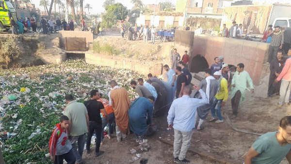سقوط تروسيكل يحمل تلاميذ مدارس بأسيوط 