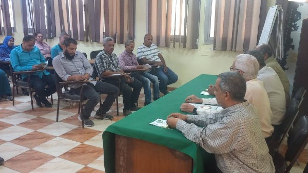 ندوات توعية بمخاطر الحرق المكشوف للمخلفات الزراعية 