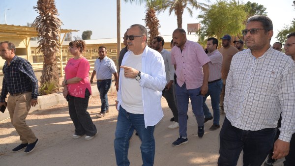 محافظ أسيوط يتابع تطوير مشروعات الإنتاج الحيواني بعرب مطير والعوامر