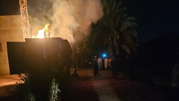 اندلاع حريق في محول كهرباء بعزبة " قوماطه" بأسيوط اندلاع حريق في محول كهرباء بعزبة " قوماطه" بأسيوط