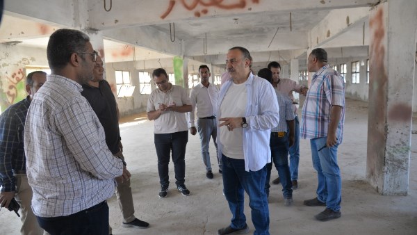 محافظ أسيوط يتفقد مزرعة الدواجن بعرب العوامر محافظ أسيوط يتفقد مزرعة الدواجن بعرب العوامر