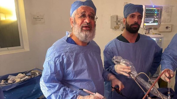 فريق طبي بمستشفى الازهر بأسيوط ينجح في استئصال كيس مساريقي بالمنظار فريق طبي بمستشفى الازهر بأسيوط ينجح في استئصال كيس مساريقي بالمنظار