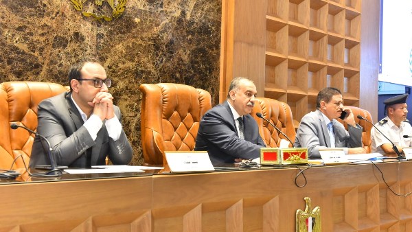 جلسة المجلس التنفيذي بأسيوط 