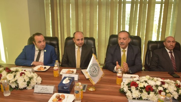 محافظ أسيوط يوقع بروتوكول تعاون مع المحكمة العربية للتحكيم لتعزيز الوعي الوطني وتدريب الشباب محافظ أسيوط يوقع بروتوكول تعاون مع المحكمة العربية للتحكيم لتعزيز الوعي الوطني وتدريب الشباب