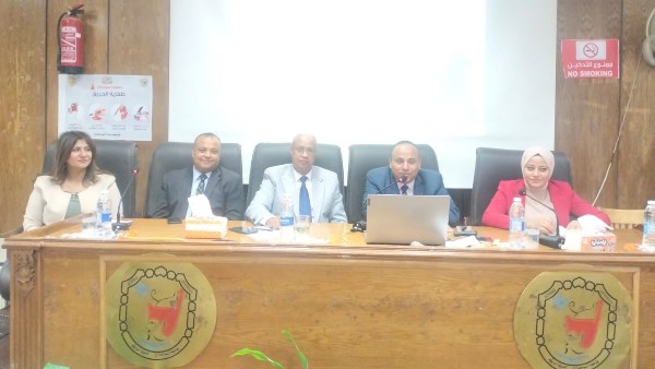المستقبل المستدام… جامعة سوهاج تناقش جهود مصر في الطاقة المتجددة