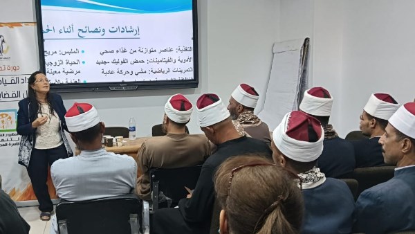 جانب من الندوة بسوهاج جانب من الندوة بسوهاج