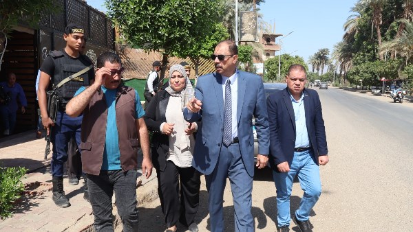 جانب من جولة محافظ سوهاج جانب من جولة محافظ سوهاج