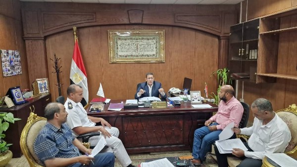 اللجنة العليا للإشراف على المواقف بالأقصر تُقر زيادة تعريفة المواصلات بنسبة 13%