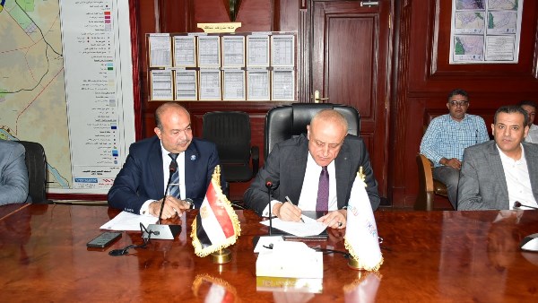 محافظ الأقصر يعتمد أعمال لجنة تقسيم المناطق المؤجرة التى أنهت عملها