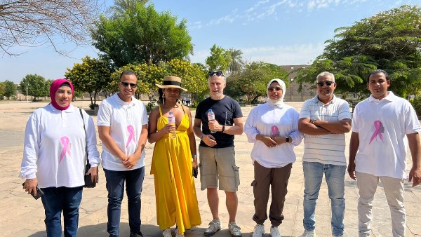 على هامش افتتاح المتحف المصري الكبير شفاء الأورمان تدشن فعالية توعوية بمعبد الكرنك لختام الشهر العالمي لسرطان الثدي على هامش افتتاح المتحف المصري الكبير شفاء الأورمان تدشن فعالية توعوية بمعبد الكرنك لختام الشهر العالمي لسرطان الثدي