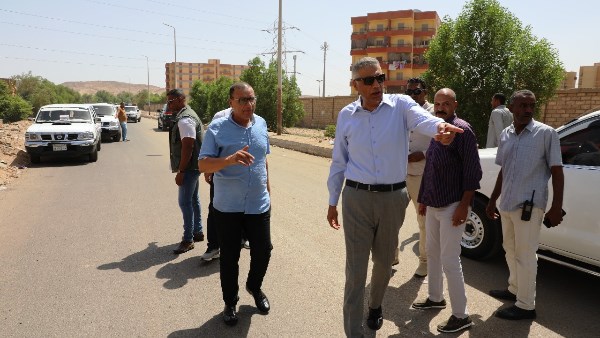 جولة محافظ أسوان