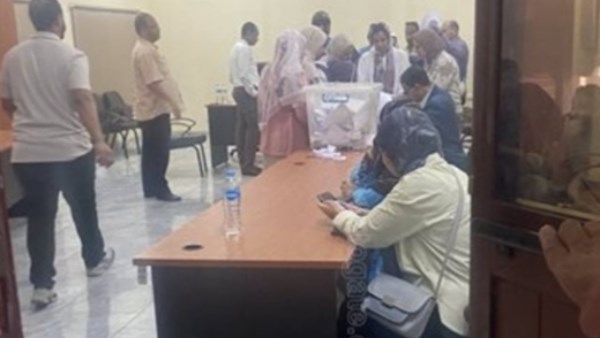 انتخابات التجديد النصفى لنقابة الأطباء بأسوان 